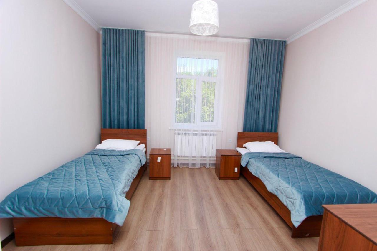 Muras Hotel Karakol Exteriör bild