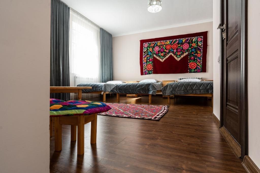 Muras Hotel Karakol Exteriör bild