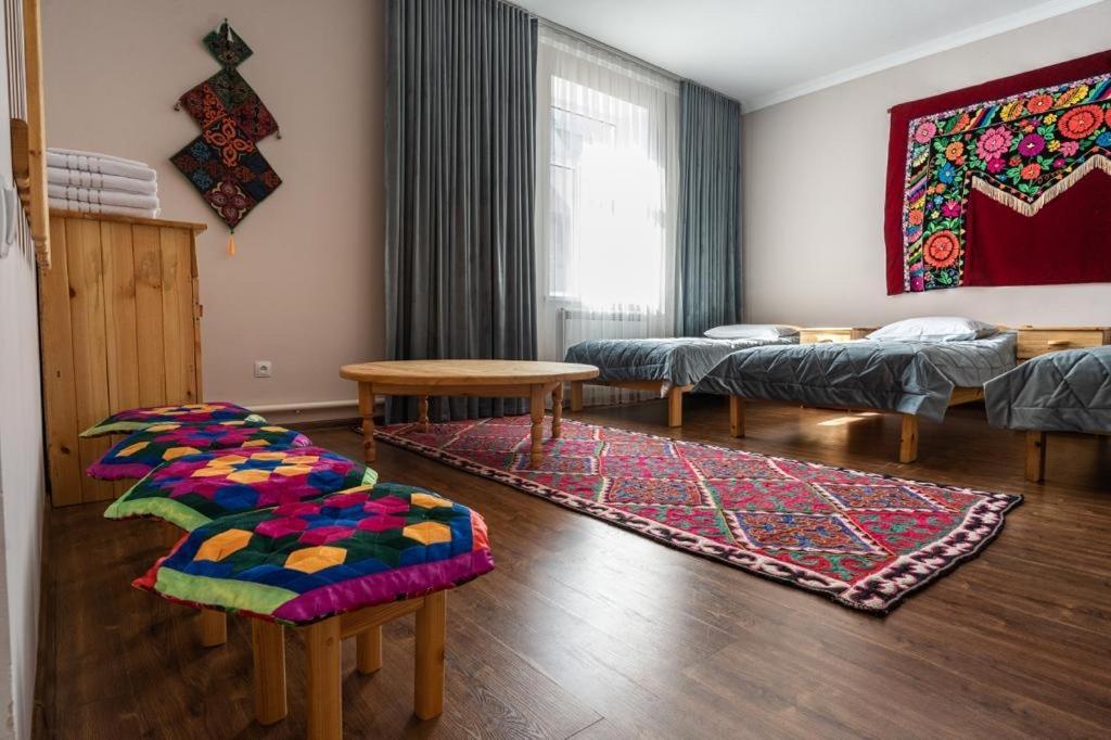 Muras Hotel Karakol Exteriör bild